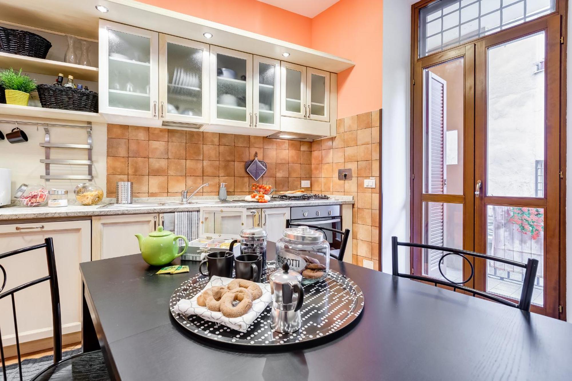 Ghetto Apartment *