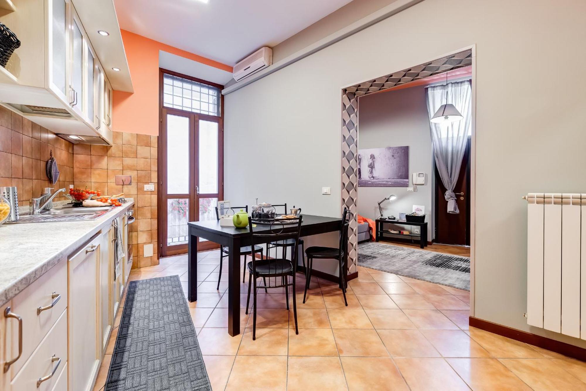 Ghetto Apartment *
